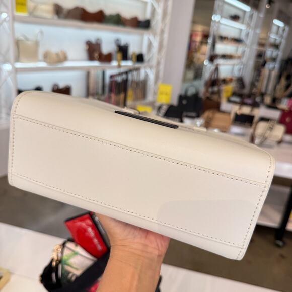 Limited ‼️Marc Jacobs x ‘The Wizard of Oz’ Mini Grind Leather Tote - Picture 4 of 7